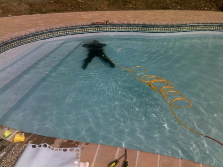 pool liner repair underwater